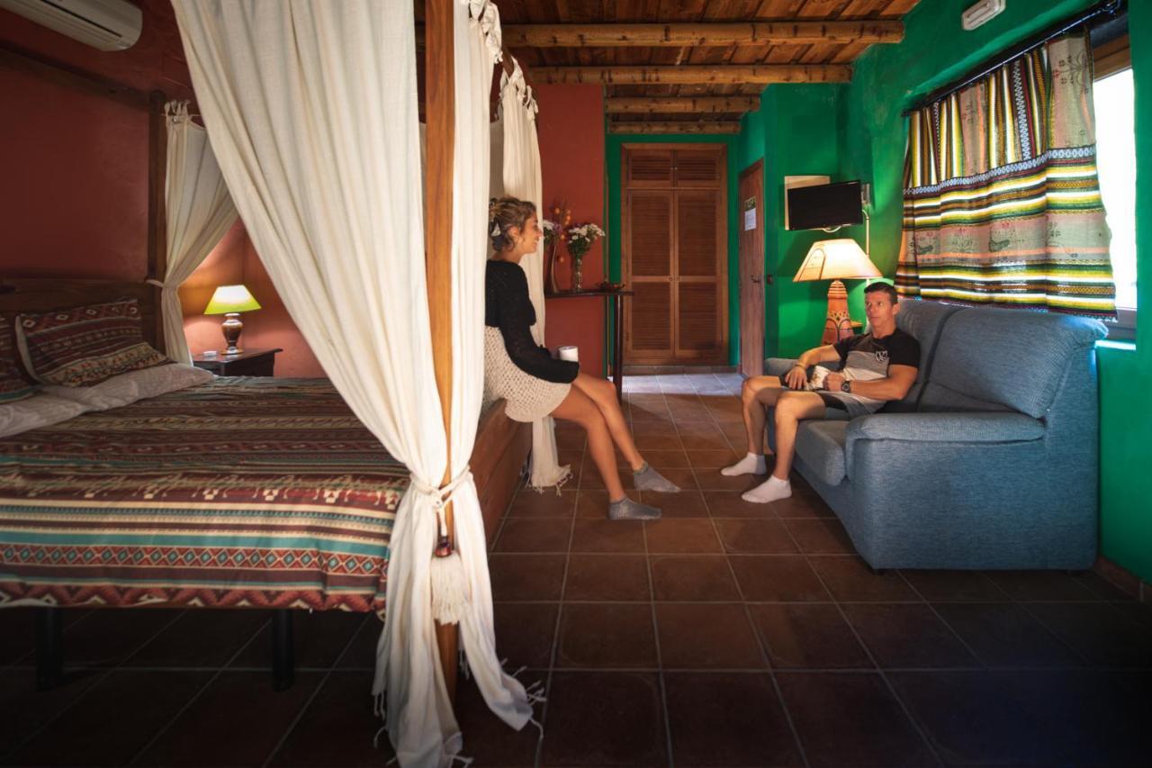 Tikal Boungalows Hotel Malcocinado  Buitenkant foto